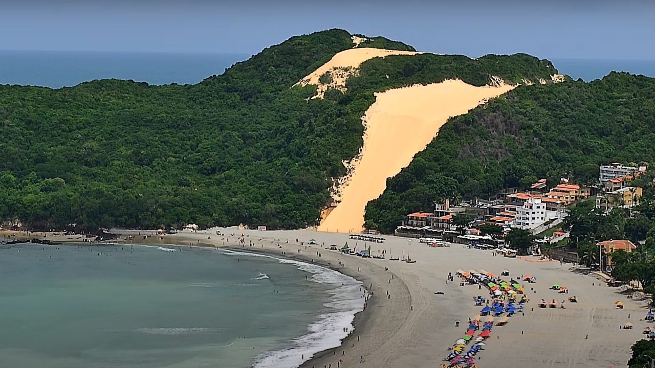 Morro do Careca na Praia de Ponta Negra