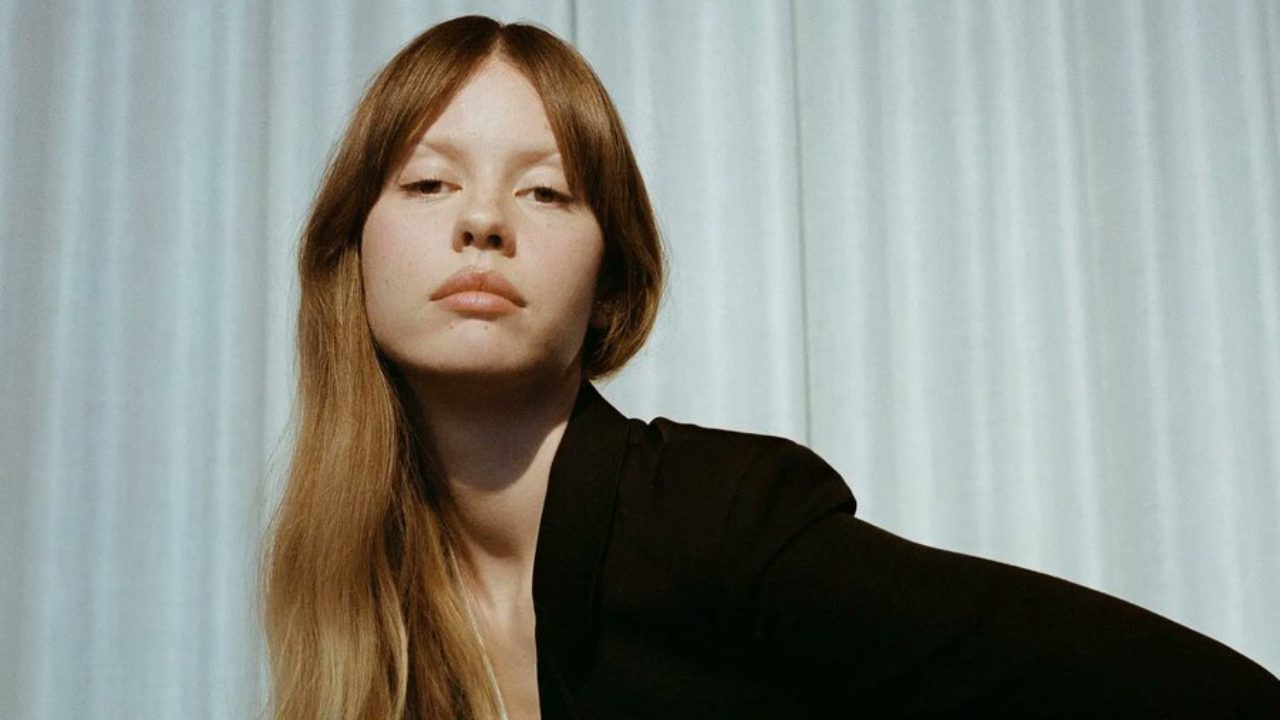 Mia Goth