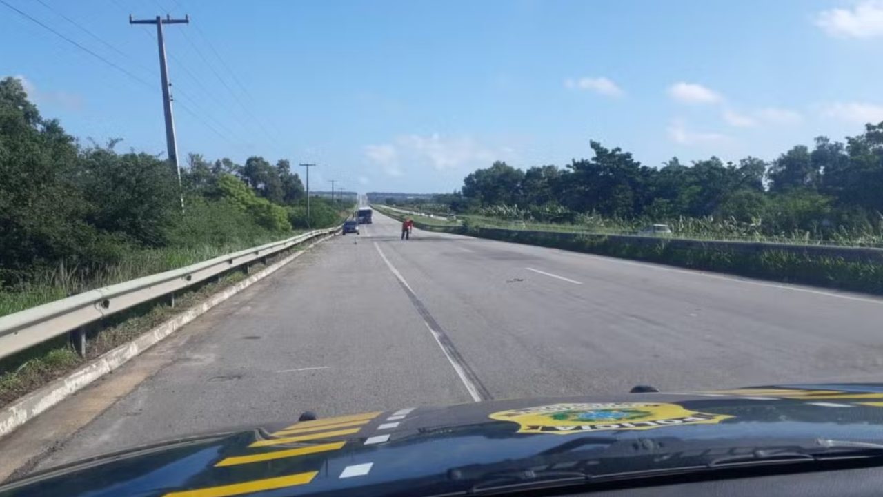 Motorista é flagrado na contramão na BR-101 e assusta condutores em Canguaretama