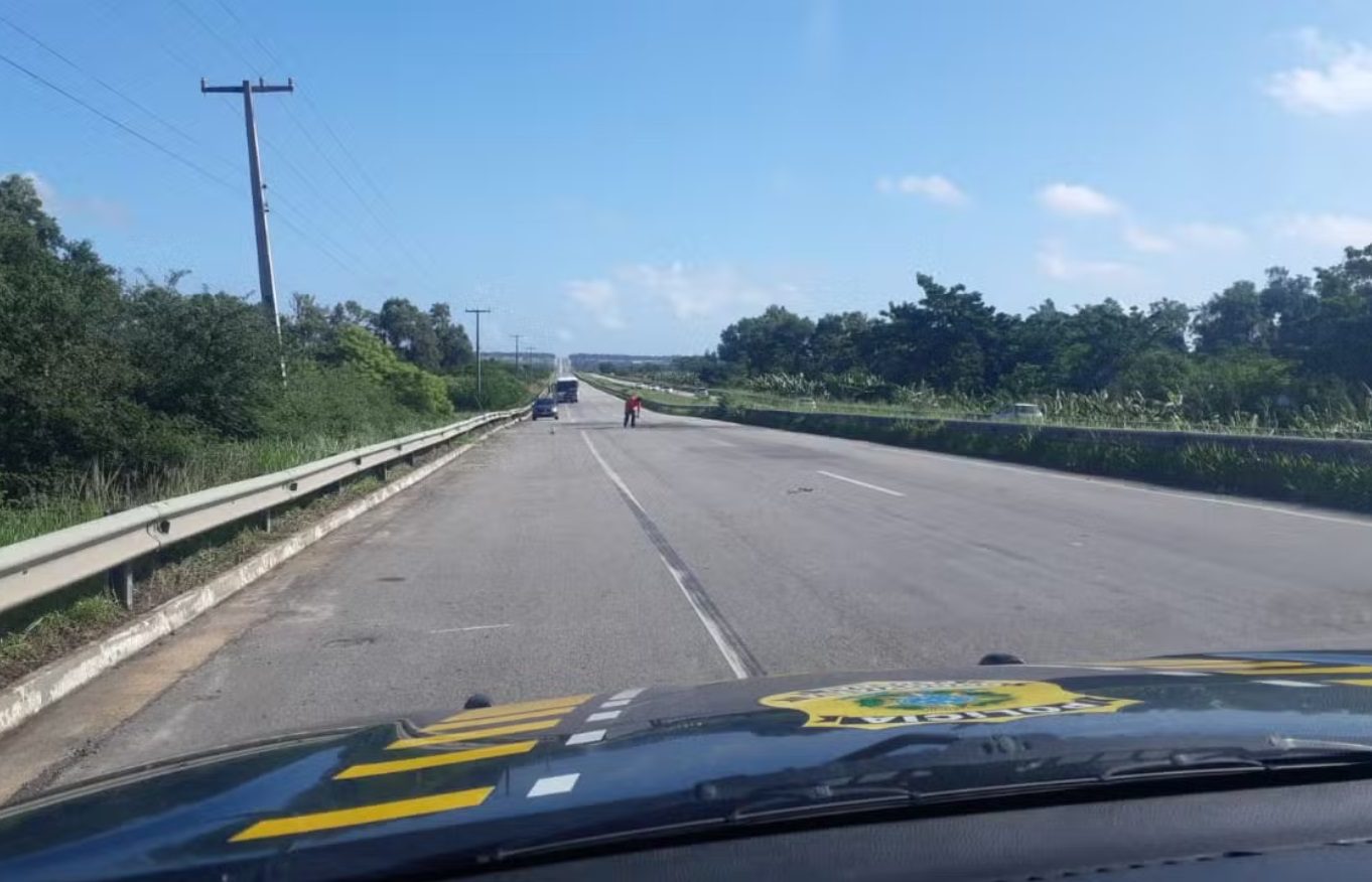 Motorista é flagrado na contramão na BR-101 e assusta condutores em Canguaretama