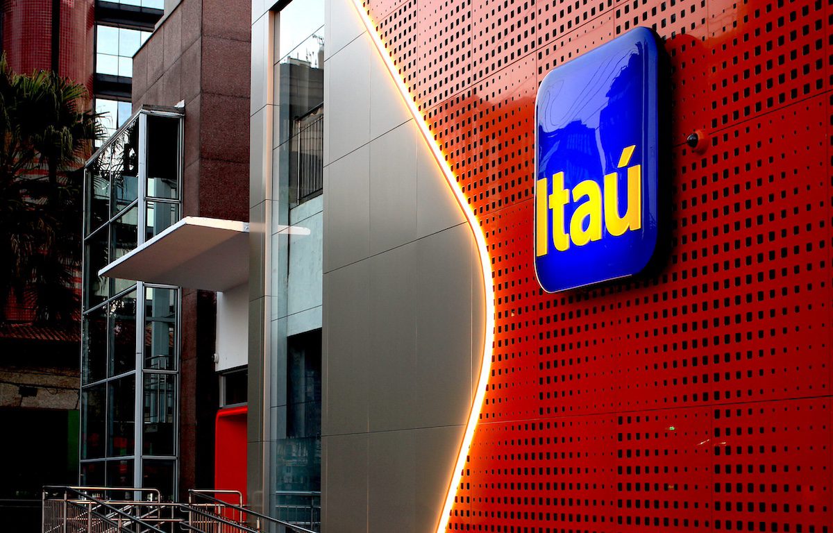 Itaú (ITUB4)