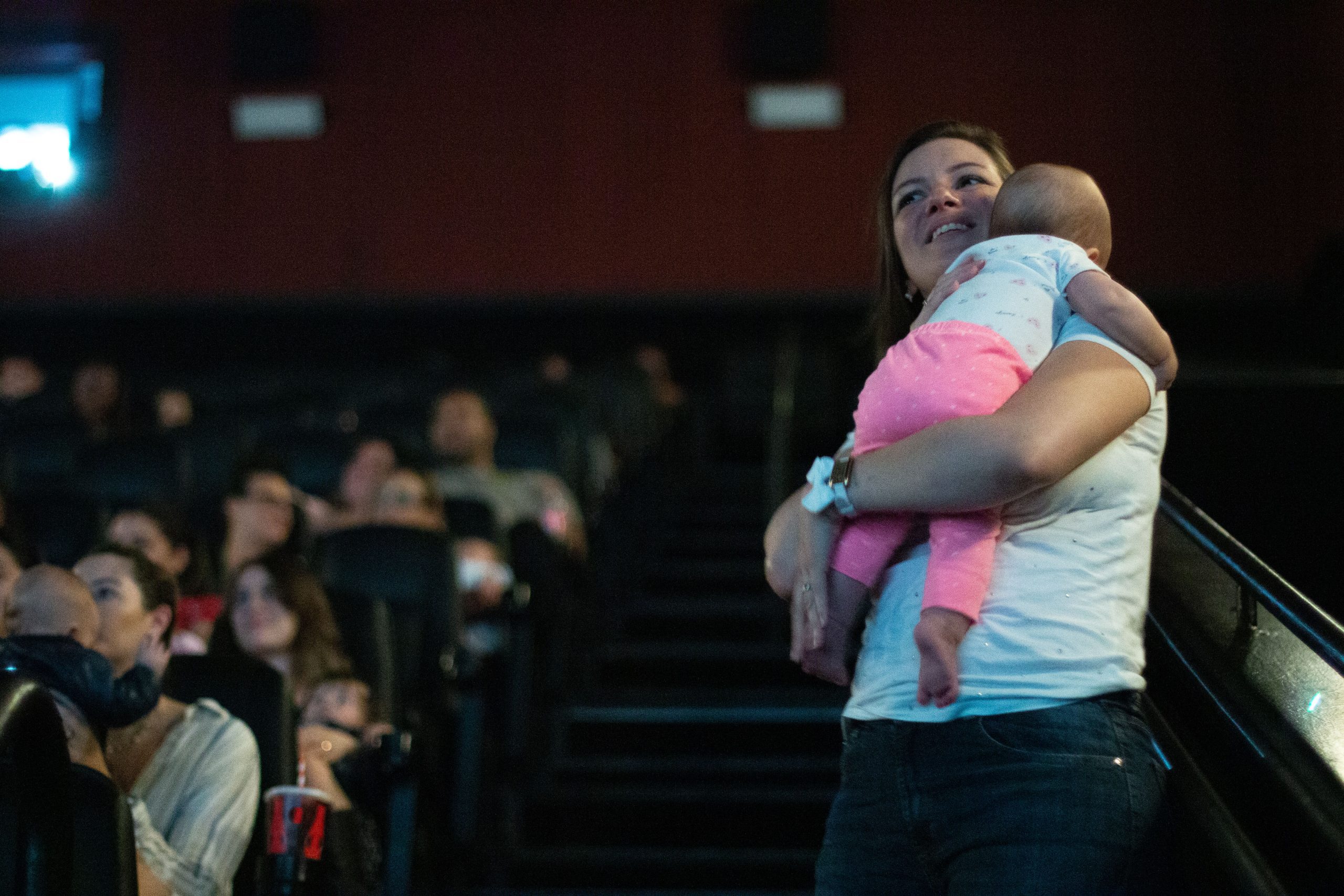 CineMaterna exibe Branca de Neve no Natal Shopping em sessão especial para famílias com bebês