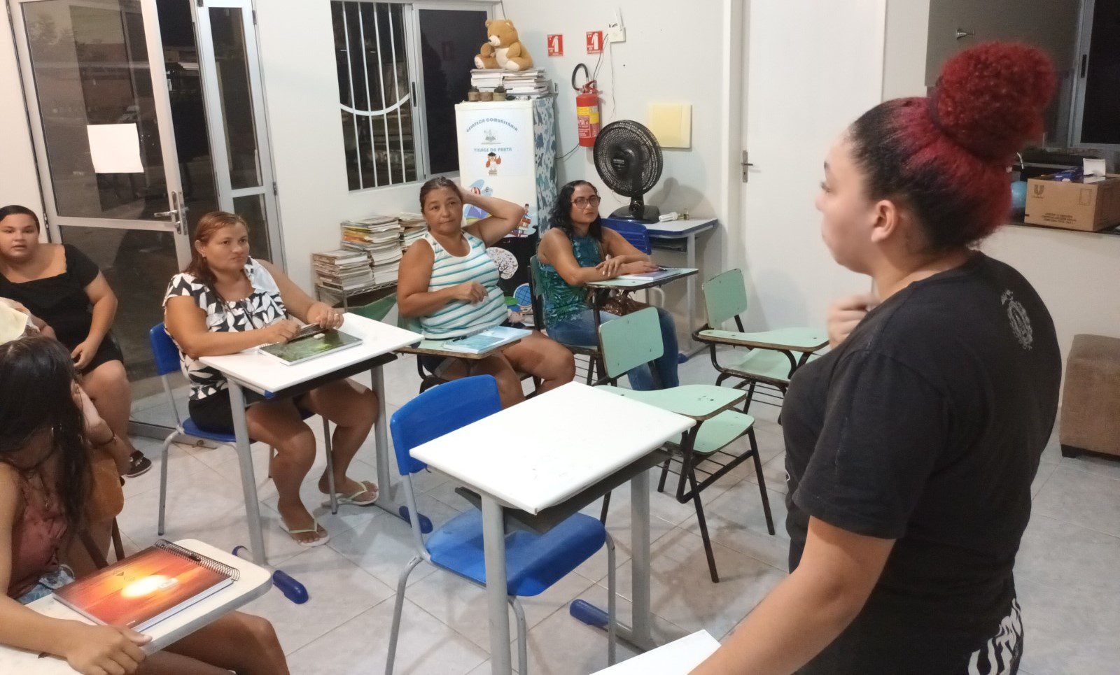 Projeto da UFRN cria rede para alfabetizar jovens, adultos e idosos em Natal