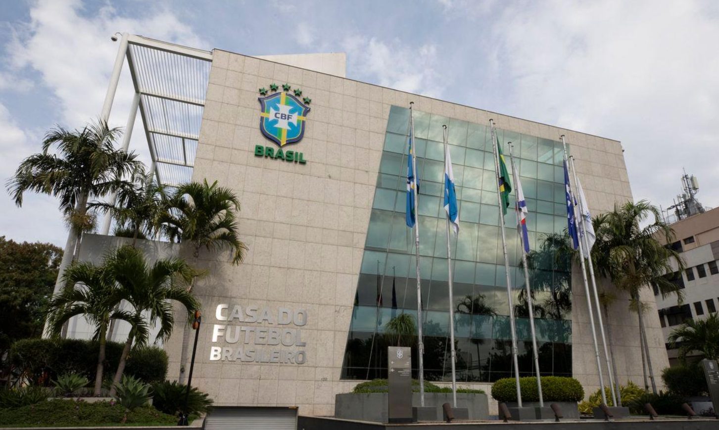 Regulamento da CBF prevê paralisação de jogos em caso de desastre ambiental, como no RS