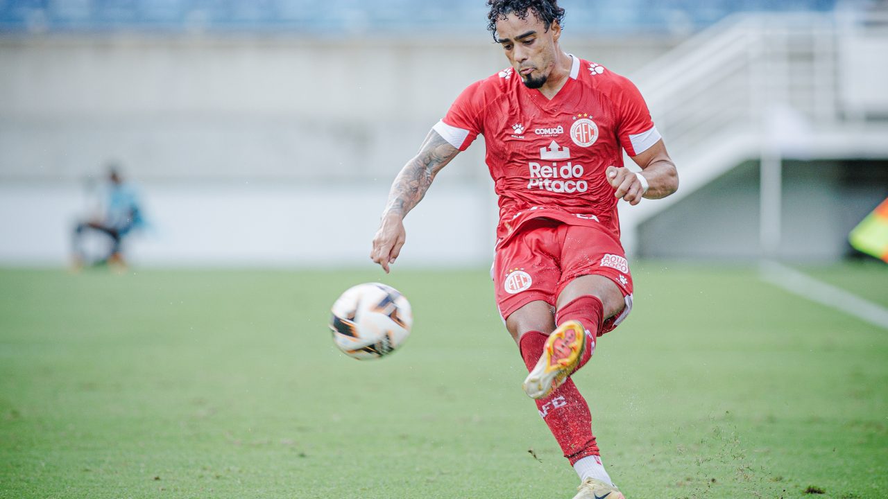 Titular do América-RN, Rennan Siqueira exalta vaga na final e reencontro com o Náutico pelo Nordestão