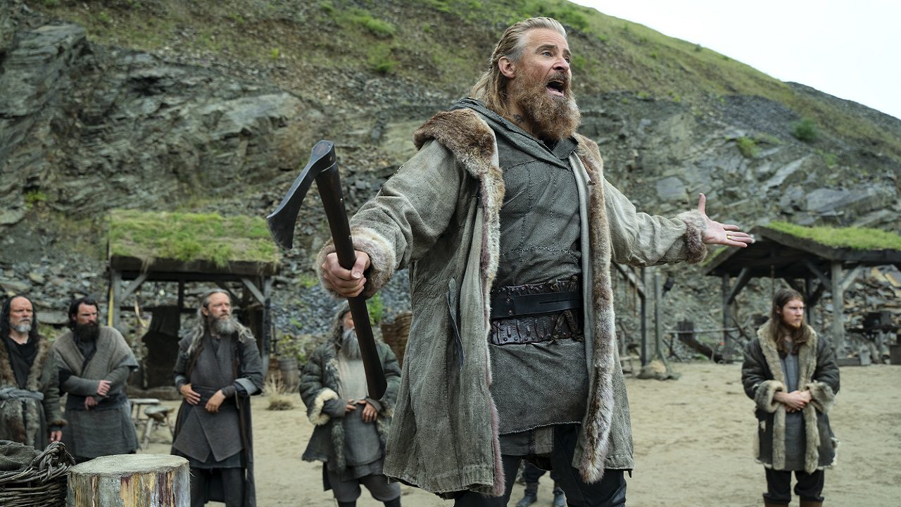 Michael Hirst foi produtor executivo de Vikings: Valhalla