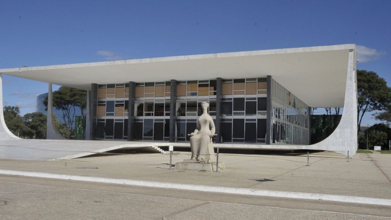 Entidades pedem suspensão de norma do CFM que barrou terapia hormonal