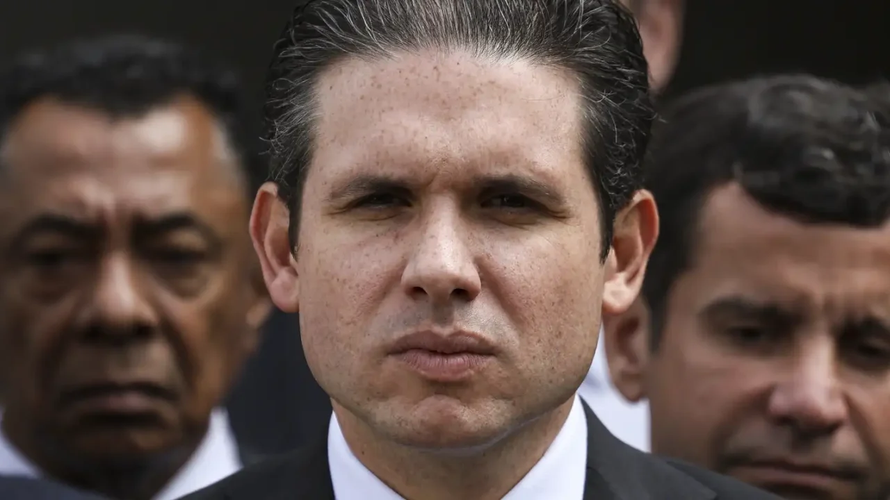 Câmara decide adiar debate sobre urgência do PL da Anistia