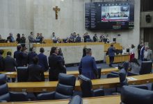 Câmara de SP aprova em 1º turno reajuste de 2,6% de servidores