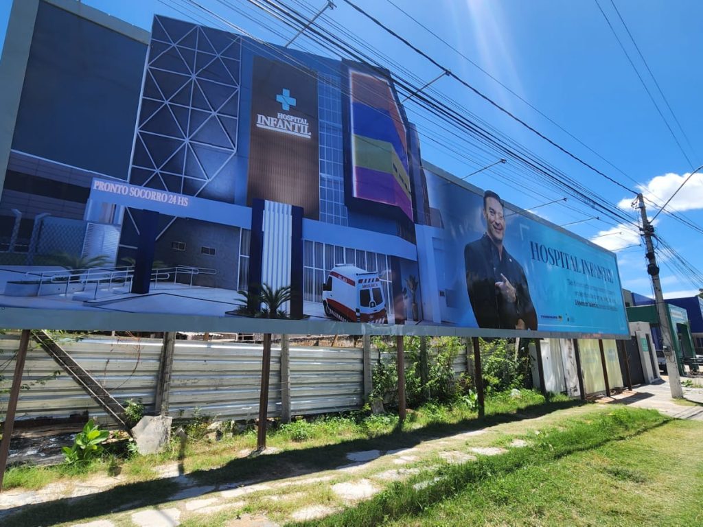 Obra de construção do Hospital Infantil da Apamim está embargada por falta de alvará, diz Prefeitura
