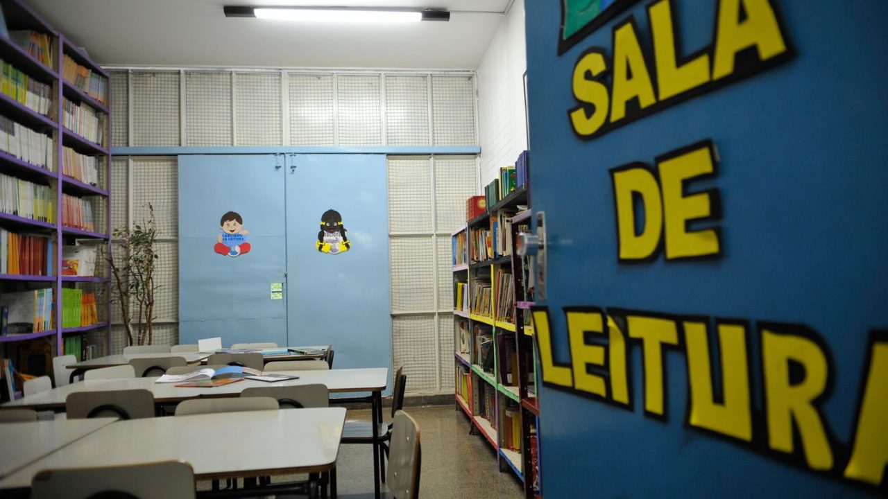 Maioria no país, alunos mais pobres têm menor aprendizado em leitura