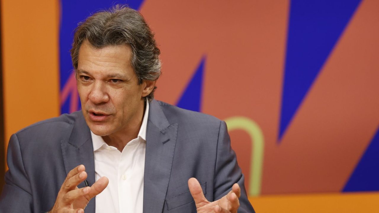 Haddad afirma que EUA são incoerentes ao tarifar o Brasil