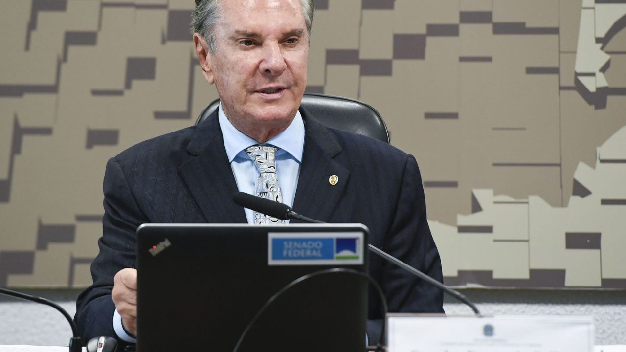 Collor ficará em ala especial de presídio em Maceió