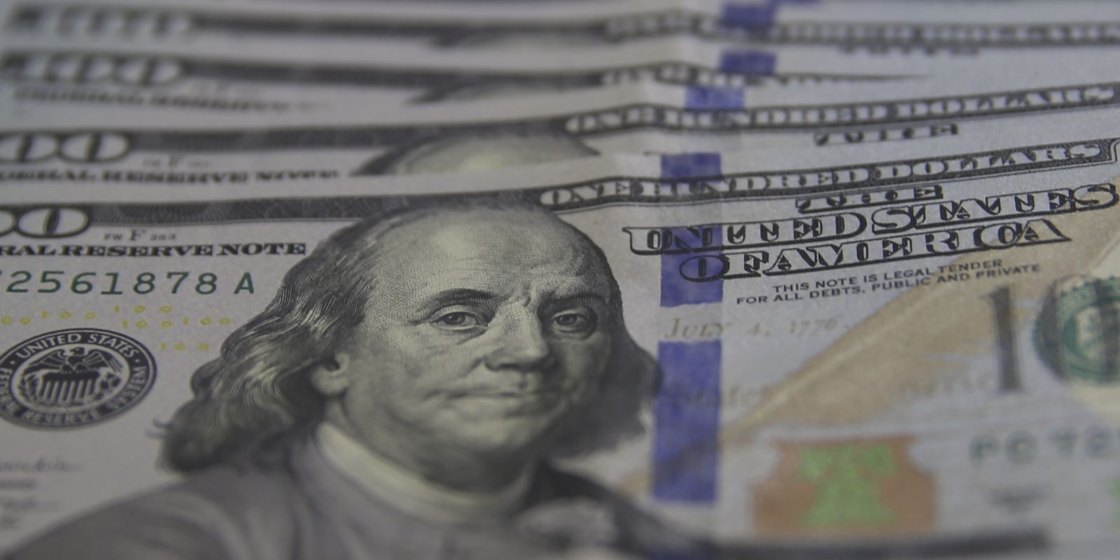Dólar cai para R$ 5,87 em dia positivo para países emergentes