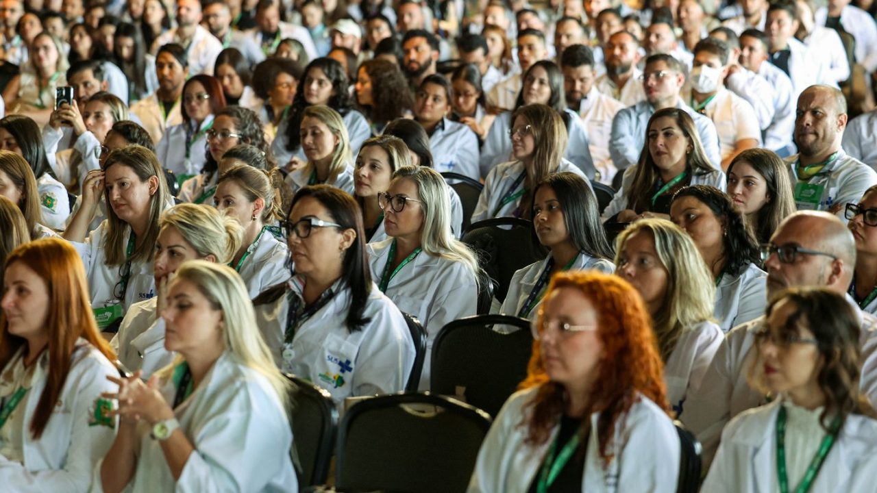 Mais Médicos: 407 profissionais começam a atuar em 22 estados