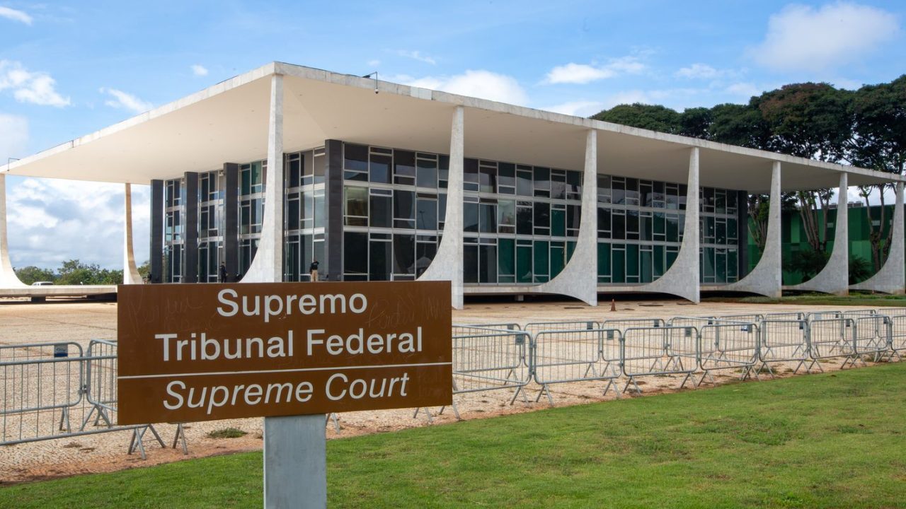 STF valida lei de SP que pune empresas por trabalho escravo
